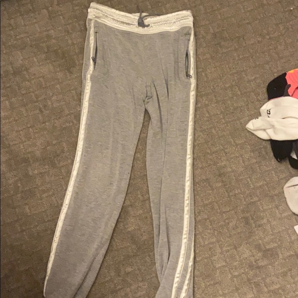 Girls grey sweatpants